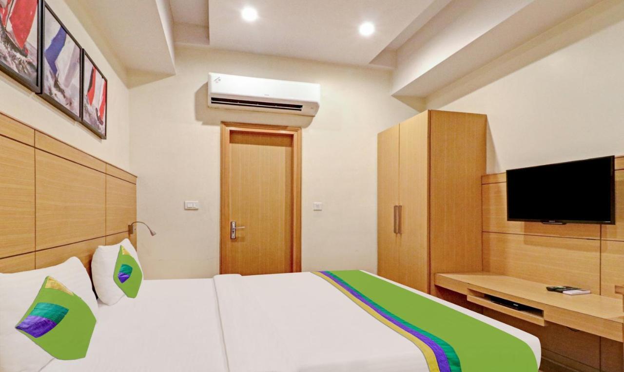 Treebo Galaxy Rooms Új-Delhi Kültér fotó