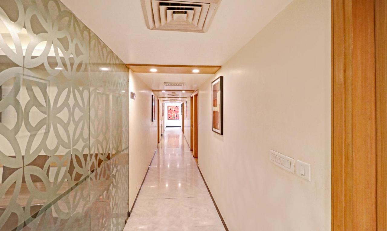 Treebo Galaxy Rooms Új-Delhi Kültér fotó