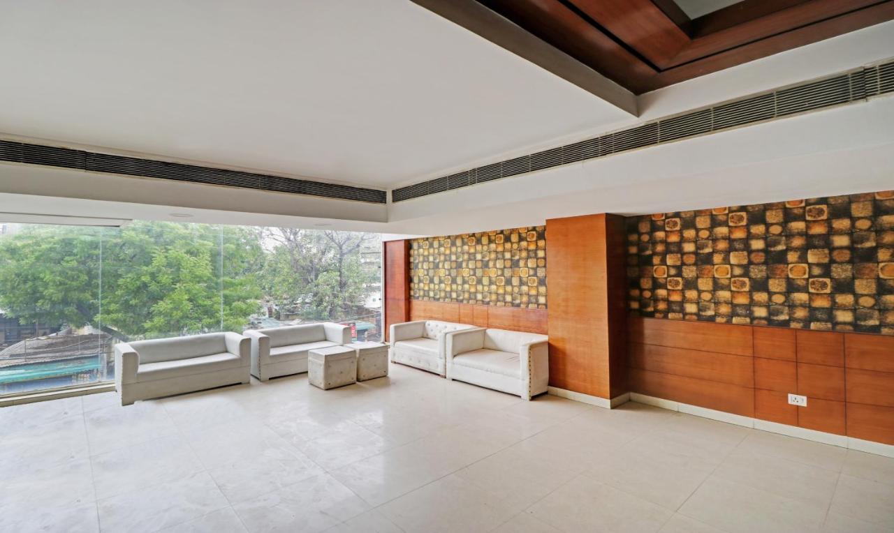 Treebo Galaxy Rooms Új-Delhi Kültér fotó